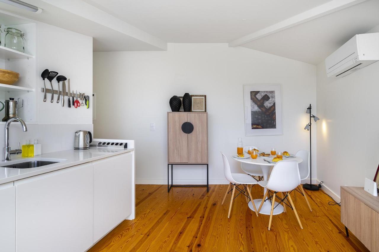 Whome Alfama 2-bed Minimalist Retreat For Digital Nomads & Remote Workers * Lissabon